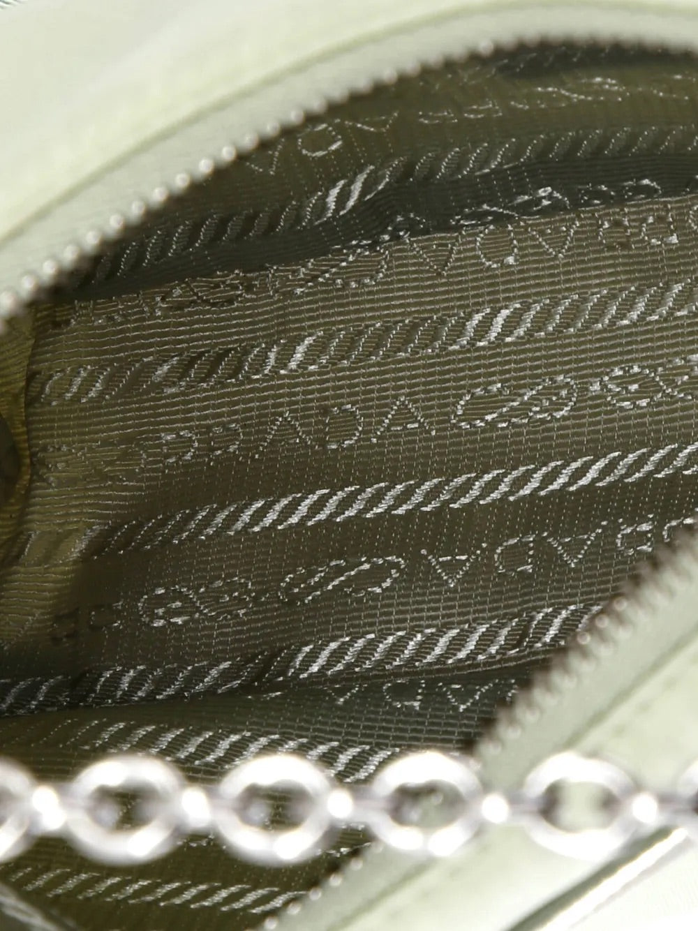 Prada Re-edition 2005 shoulder bag Fiordaliso Pre-loved