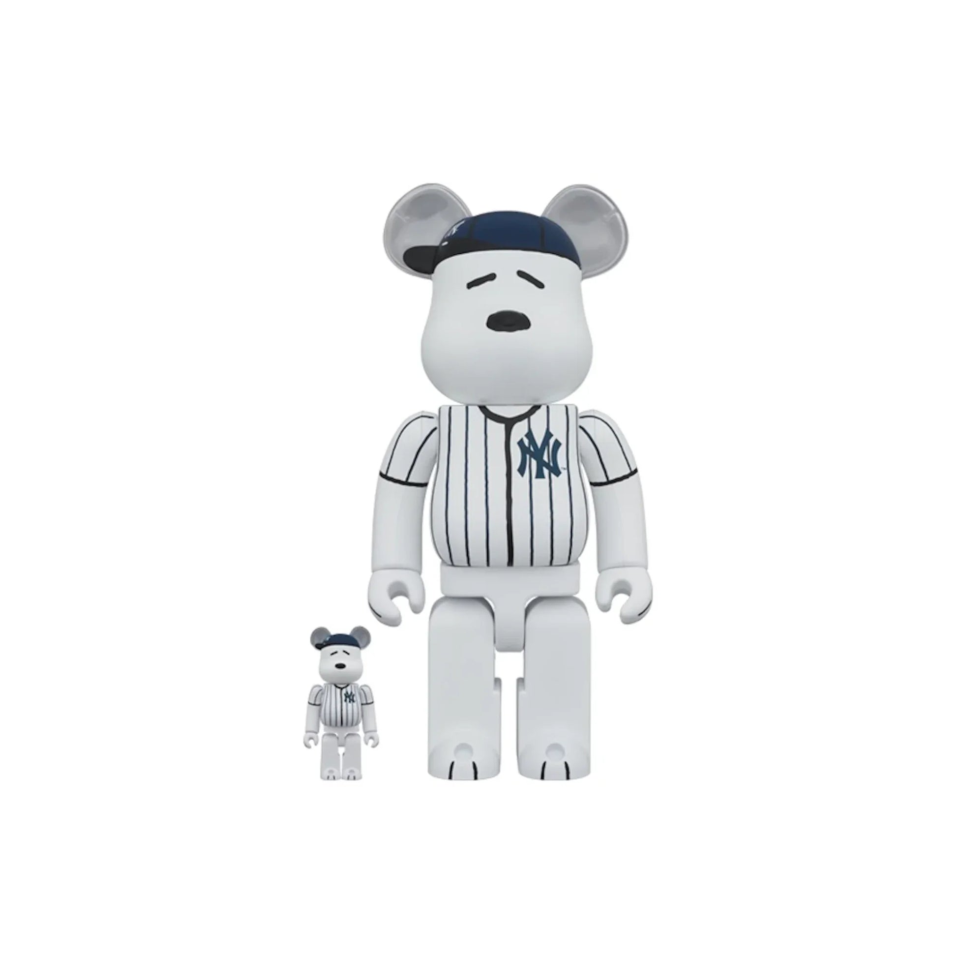 Bearbrick x Peanuts x MLB New York Yankees Snoopy 100% & 400% Set