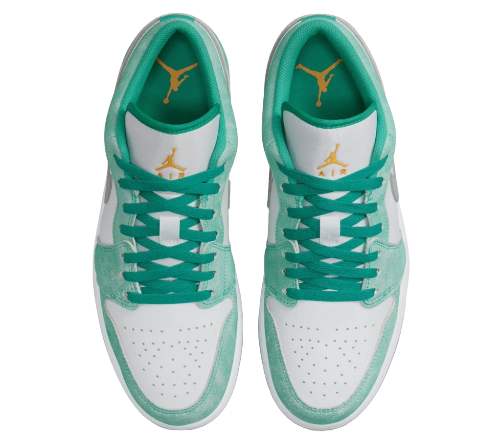 Nike Air Jordan 1 "New Emerald" Pre-Loved