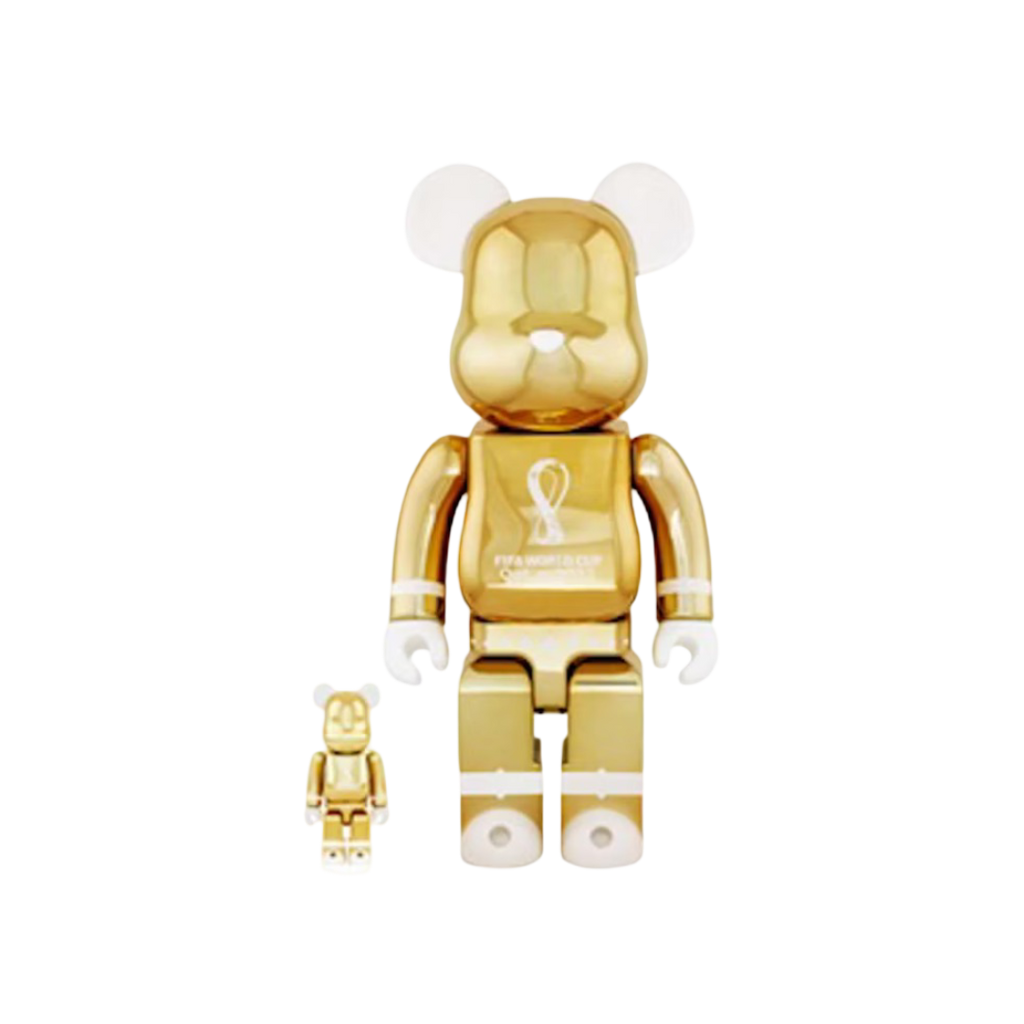 Bearbrick x Copa Mundial de la FIFA Catar 2022 Set 100% y 400% Oro