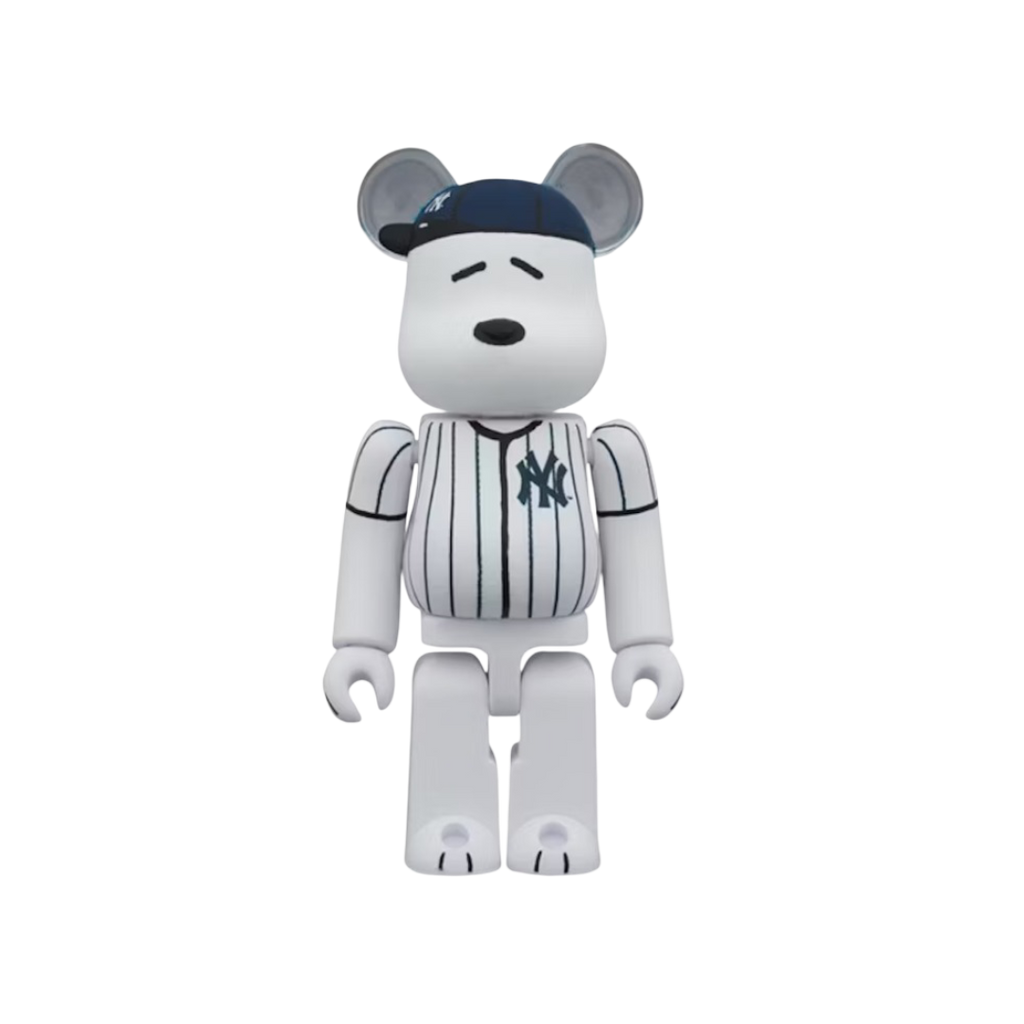 Conjunto Bearbrick x Peanuts x MLB New York Yankees Snoopy 100% y 400%