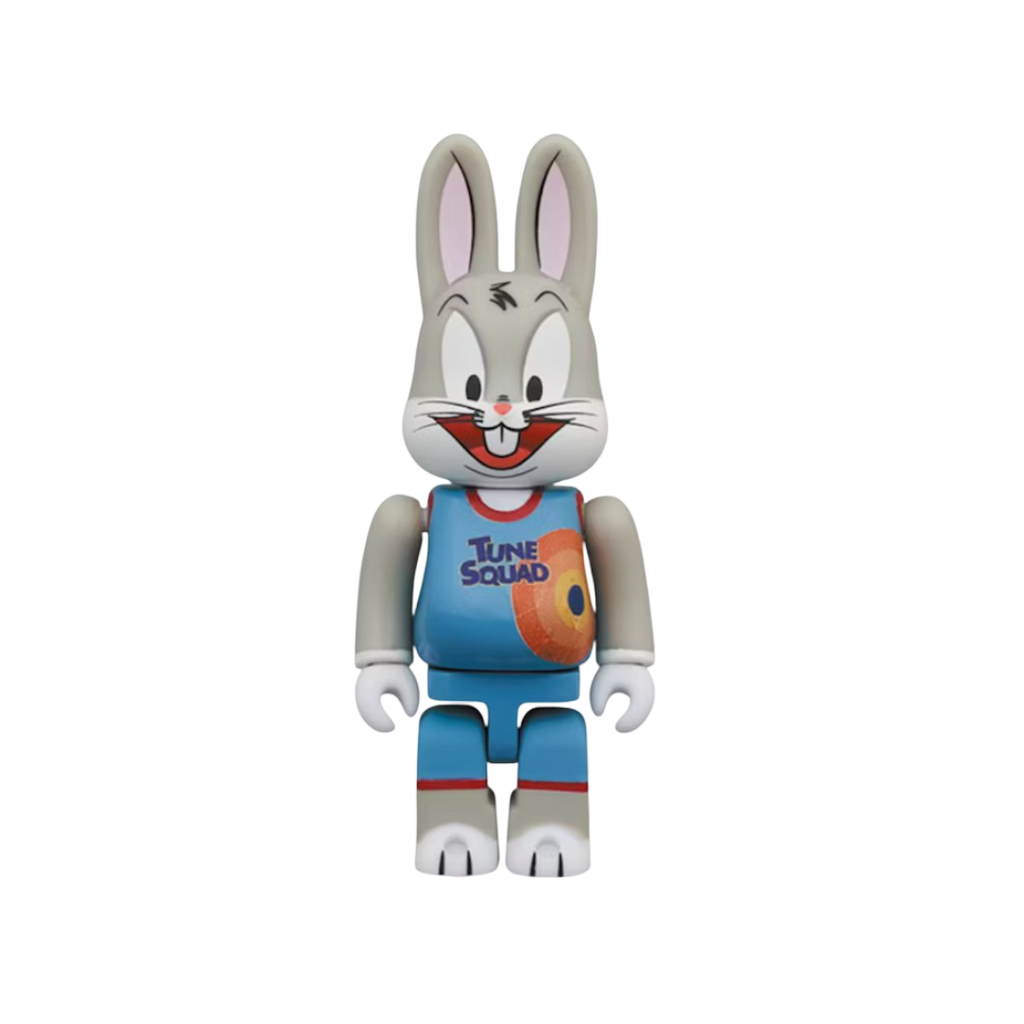 Bearbrick x Space Jam: Un nuevo legado Rabbrick Bugs Bunny 100% y 400% Set Gris