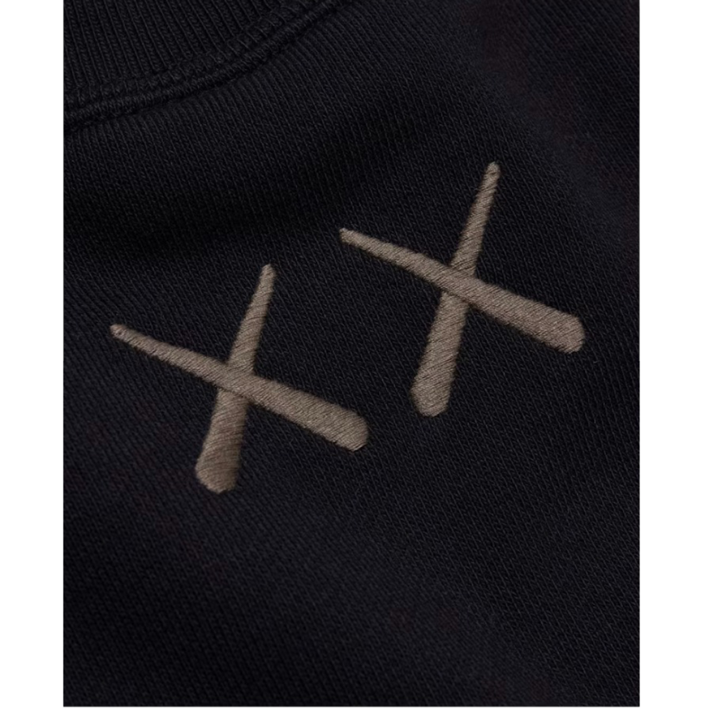 Sudadera de manga larga KAWS x Uniqlo (talla estadounidense) negra